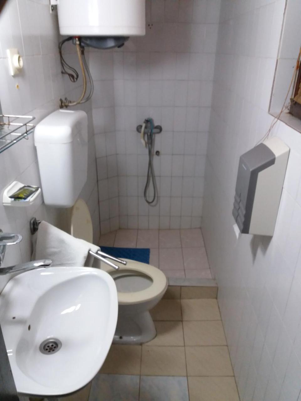 Lazarev Konak Banja Koviljača Camera foto